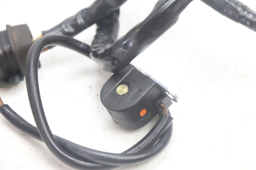photo de STATORE SUZUKI DR S 600 (1985 - 1989) - Altra angolazione