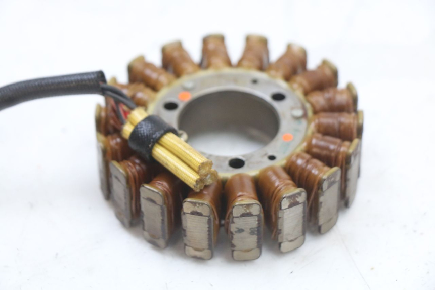 photo de STATOR KAWASAKI ZR7 ZR-7 S 750 (1999 - 2004) - Primo piano tecnico