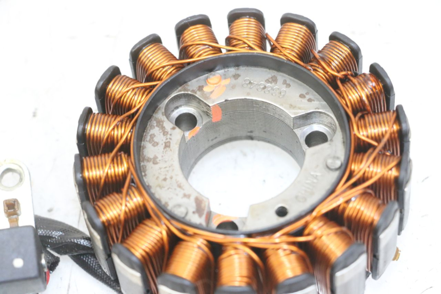 photo de STATORE PIAGGIO MP3 LT 300 (2010 - 2016) - Zoom sui componenti