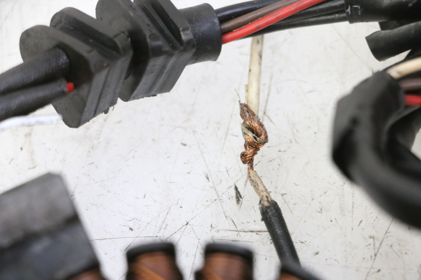 photo de STATOR PIAGGIO MP3 RL 250 (2006 - 2010) - Zoom sullo stato d'uso