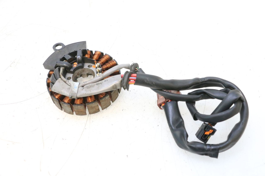 photo de STATORE HONDA PCX (JF57/JF64) 125 (2014 - 2018) - Stato della superficie e materiale
