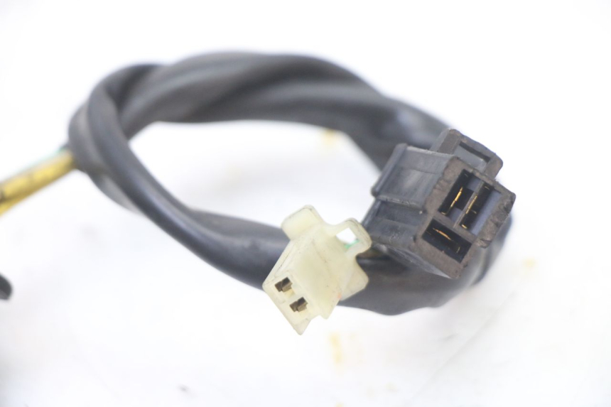 photo de STATORE SUZUKI BURGMAN 125 (2015 - 2017) - Dettagli dei punti di fissaggio