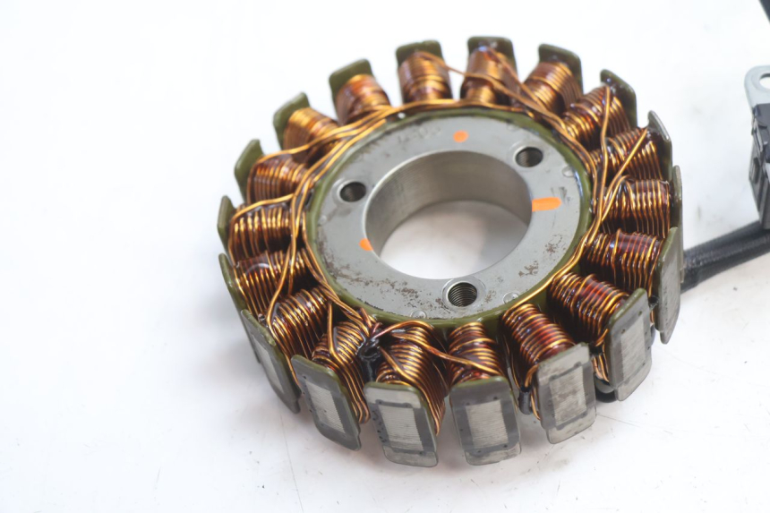 photo de STATORE SUZUKI SV S 650 (1999 - 2002) - Altra angolazione