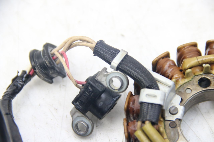 photo de STATOR YAMAHA XMAX X-MAX 125 (2006 - 2009) - Altra angolazione