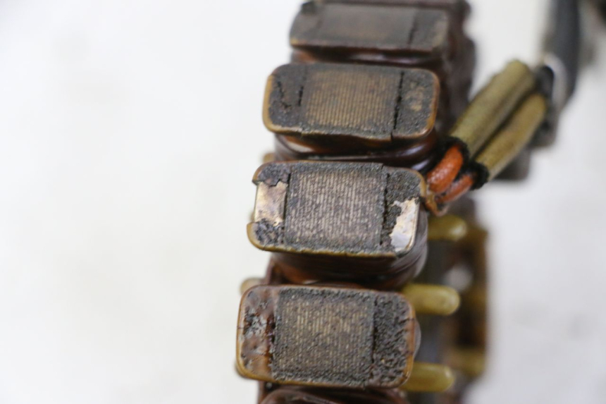 photo de STATORE YAMAHA X-MAX XMAX 125 (2010 - 2013) - Dettagli dei punti di fissaggio