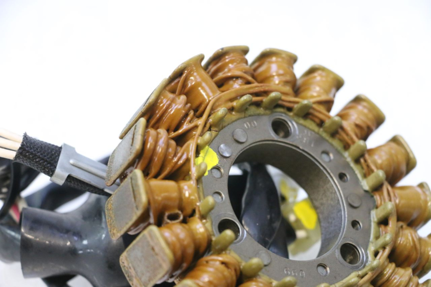 photo de STATOR YAMAHA XMAX X-MAX 125 (2006 - 2009) - Vista d'insieme del prodotto