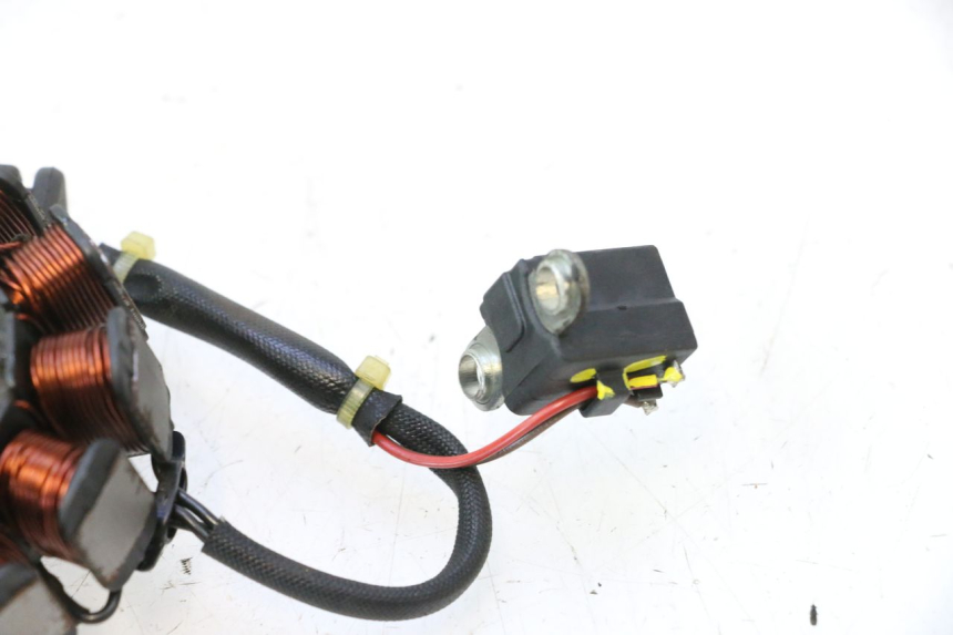 photo de STATORE PIAGGIO ZIP IGET 4T 50 (2021 - 2023) - Dettagli dei punti di fissaggio