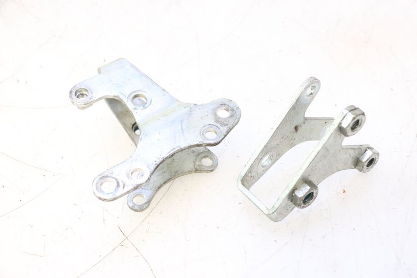 photo de AMMORTIZZATORE STAFFA PIAGGIO MP3 HPE 530 (2022 - 2026) - Altra angolazione