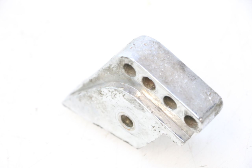 photo de AMMORTIZZATORE STAFFA PEUGEOT TREKKER 50 (1995 - 2004) - Primo piano tecnico