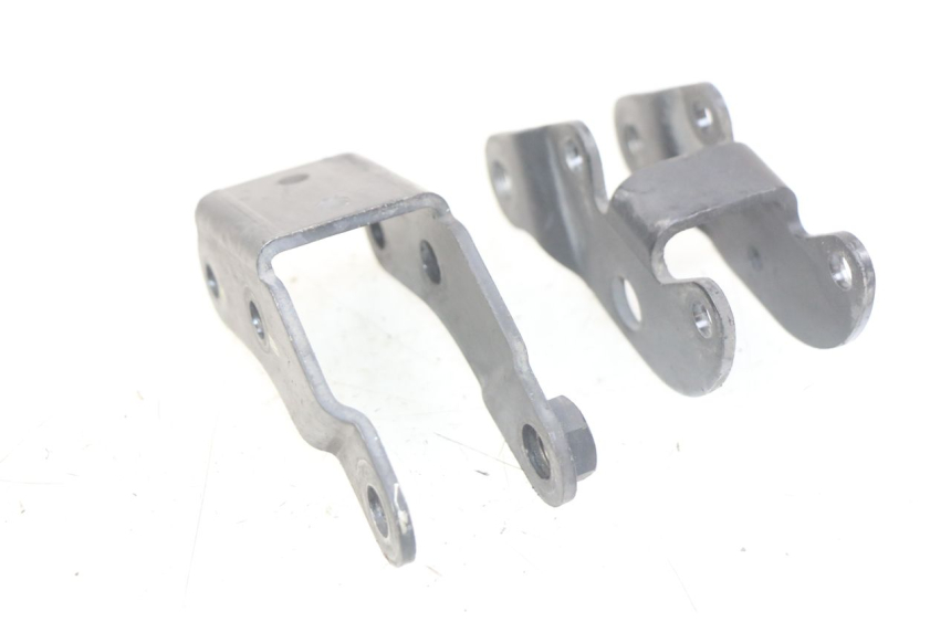 photo de SUPPORTO AMMORTIZZATORE PIAGGIO XEVO - X EVO 125 (2007 - 2017) - Zoom sullo stato d'uso