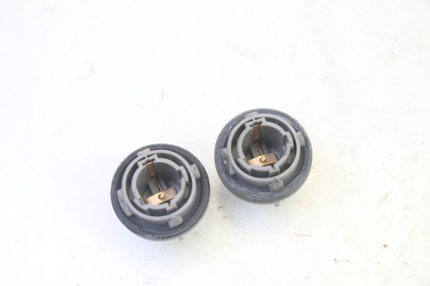 photo de SUPPORTO LAMPADA SUZUKI BURGMAN 125 (2007 - 2014) - Dettaglio del componente