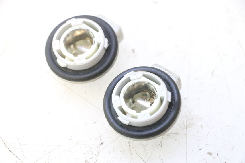 photo de SUPPORTO LAMPADINA GILERA GP 800 (2007 - 2013) - Zoom sullo stato d'uso