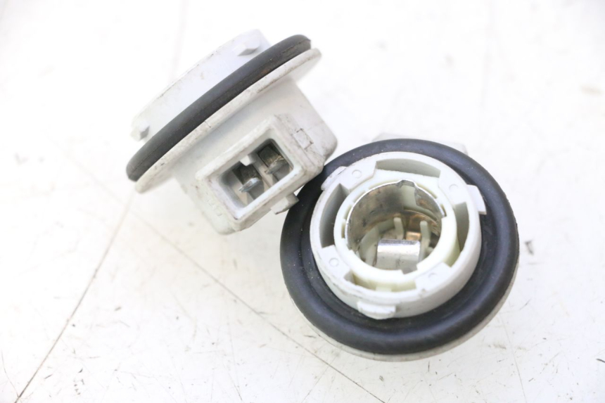 photo de SUPPORTO LAMPADINA GILERA GP 800 (2007 - 2013) - Altra angolazione