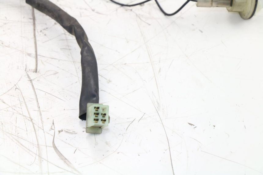 photo de SUPPORTO LAMPADINA SUZUKI UH BURGMAN 125 (2002 - 2006) - Zoom sullo stato d'uso