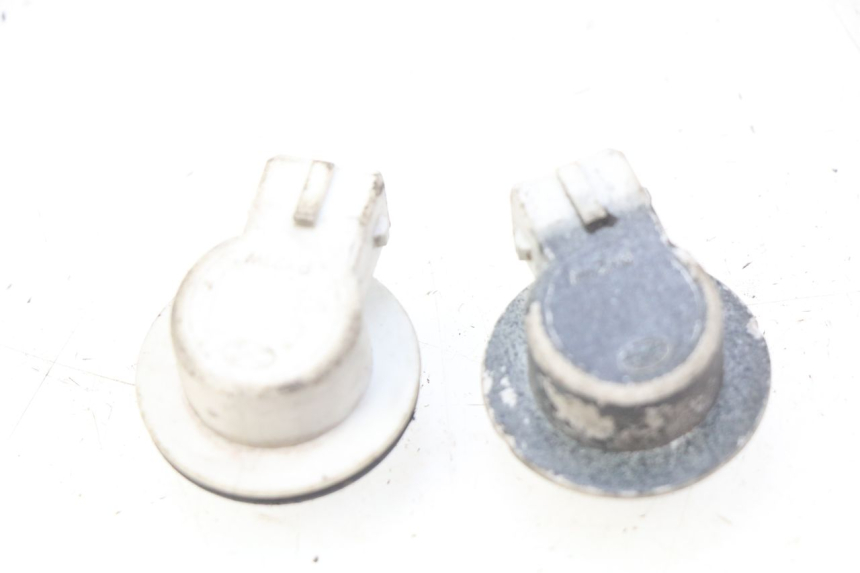 photo de SUPPORTO LAMPADA PIAGGIO VESPA LX 125 (2005 - 2010) - Dettaglio del componente