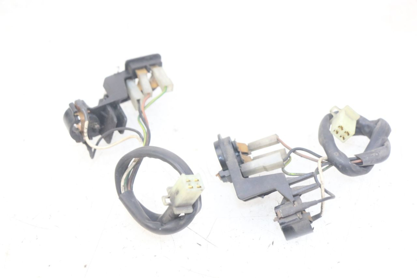 photo de SUPPORTO LAMPADA YAMAHA XMAX X-MAX 125 (2006 - 2009) - Dettaglio del componente