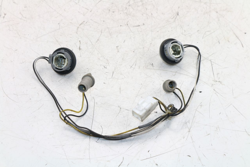 photo de SUPPORTO LAMPADINA PIAGGIO X8 STREET 125 (2006 - 2007) - Vista principale