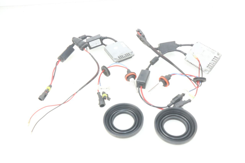 photo de SUPPORTO LAMPADINA YAMAHA XP T-MAX TMAX ABS 530 (2012 - 2015) - Vista d'insieme del prodotto