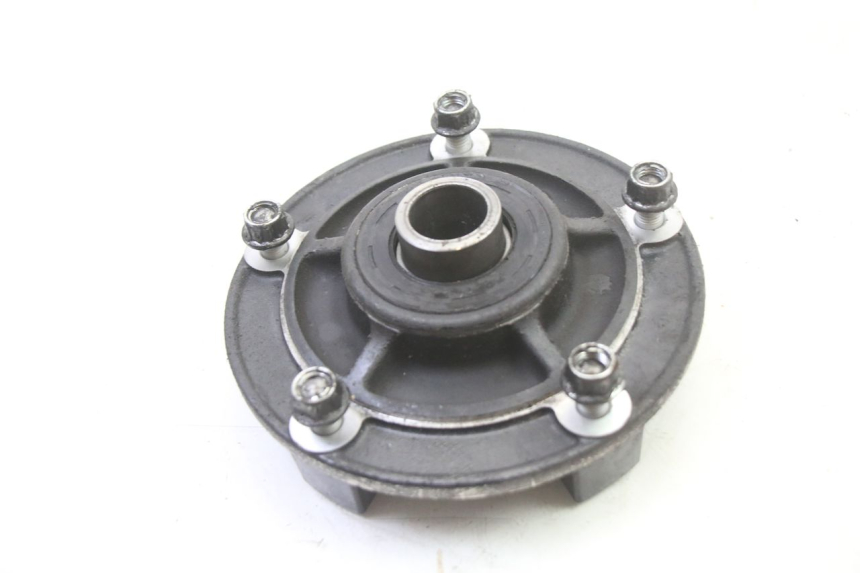 photo de CORONA SUPPORTO SUZUKI GSR 750 (2011 - 2017) - Dettaglio del componente