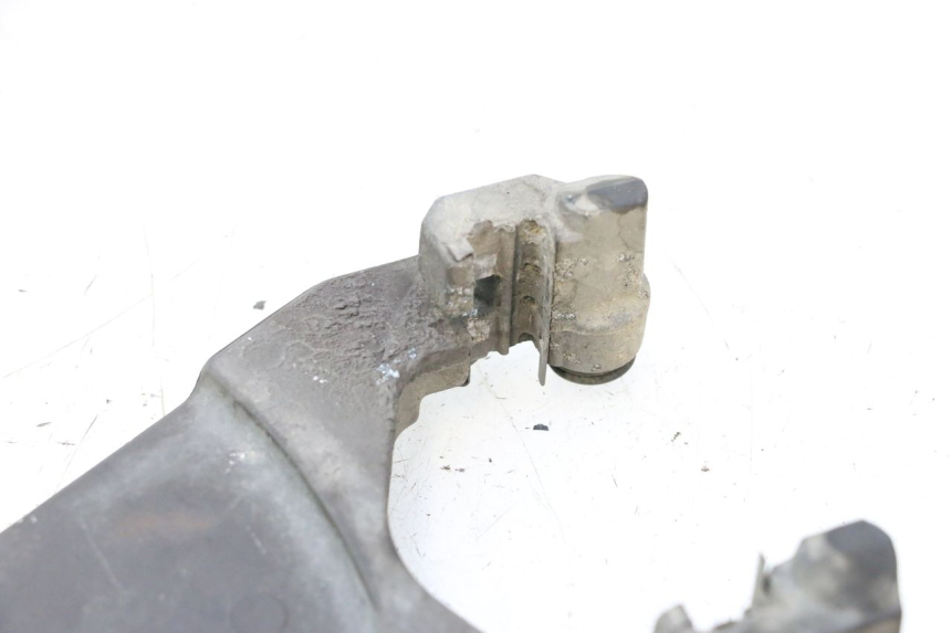 photo de SUPPORTO PINZA POSTERIORE YAMAHA FJR 1300 (2001 - 2005) - Zoom sullo stato d'uso