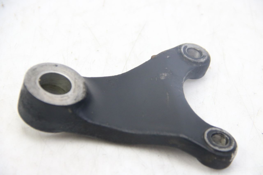 photo de SUPPORTO PINZA FRENO POSTERIORE SUZUKI GSX-F GSX  F 1100 (1988 - 1994) - Primo piano tecnico