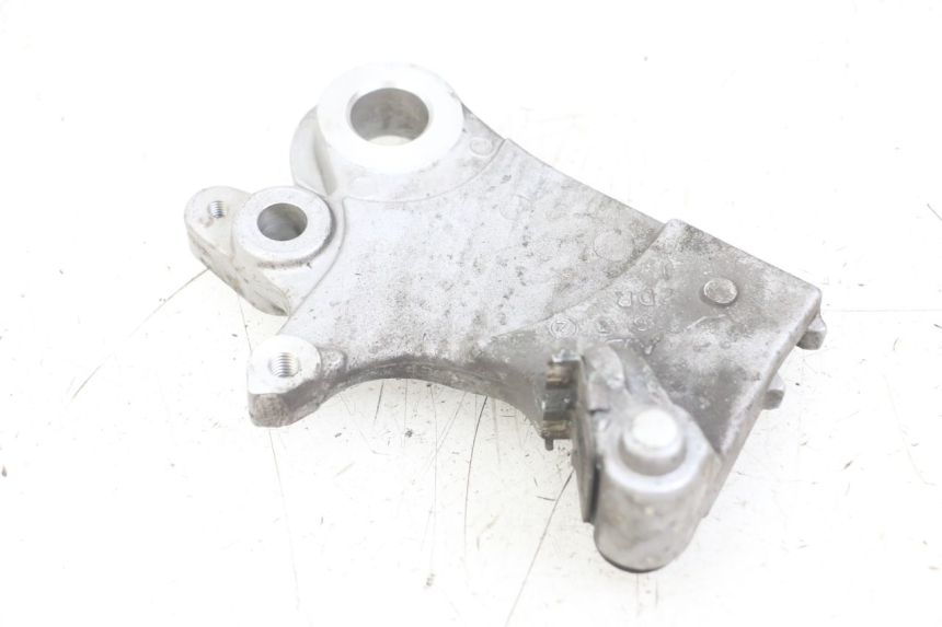 photo de SUPPORTO PINZA FRENO POSTERIORE YAMAHA MT-07 MT07 ABS 700 (2014 - 2017) - Dettaglio del componente