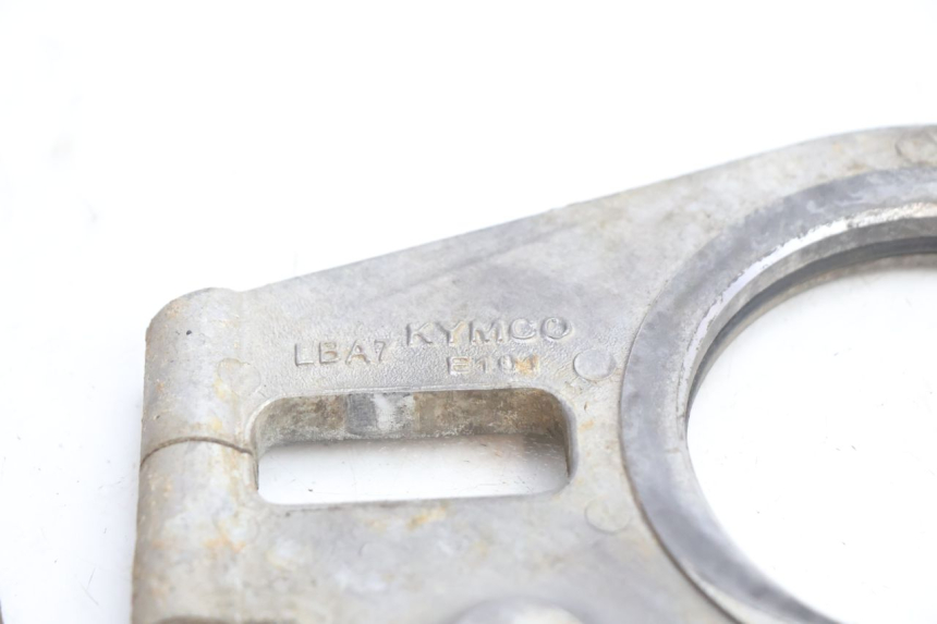 photo de SUPPORTO PINZA POSTERIORE KYMCO MXU R 250 (2004 - 2010) - Altra angolazione