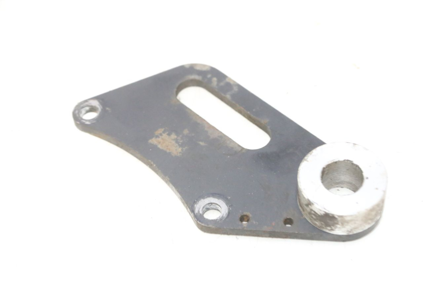 photo de SUPPORTO PINZA POSTERIORE MZ RT 125 (2000 - 2008) - Dettaglio del componente