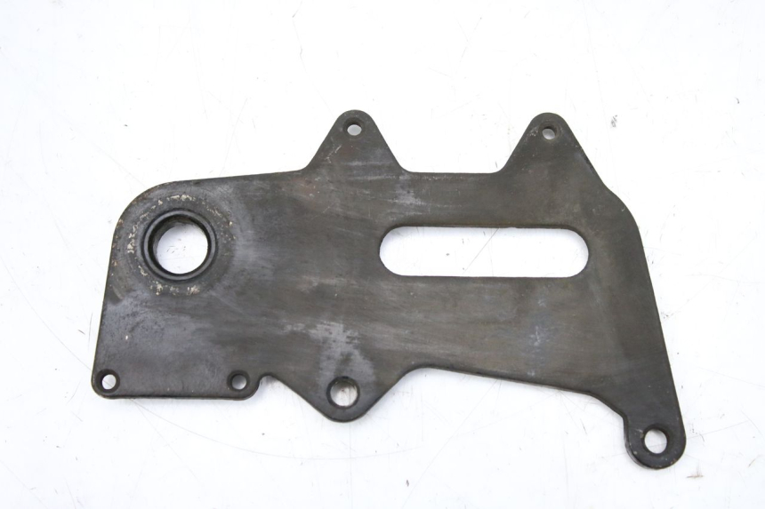 photo de SUPPORTO PINZA FRENO POSTERIORE KEEWAY TX 50 (2008 - 2015) - Dettagli dei punti di fissaggio