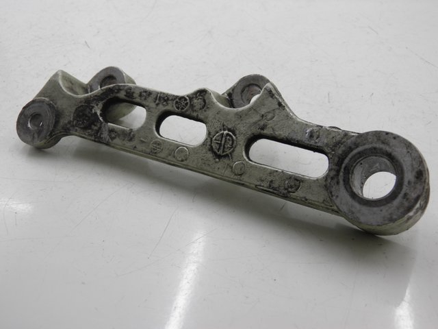 photo de SUPPORTO PINZA FRENO POSTERIORE YAMAHA FZX FAZER 750 (1987 - 1998) - Vista principale