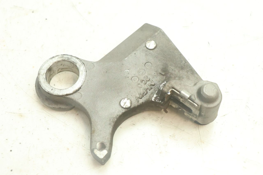 photo de SUPPORTO PINZA POSTERIORE YAMAHA YZF R6 600 (2008 - 2009) - Altra angolazione