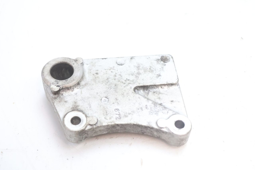 photo de SUPPORTO PINZA FRENO POSTERIORE KAWASAKI ZX-6R ZX6R 600 (1995 - 1997) - Altra angolazione