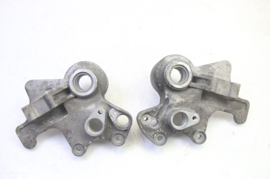 photo de SUPPORTO PINZA ANTERIORE PIAGGIO MP3 HPE 350 (2018 - 2020) - Zoom sullo stato d'uso