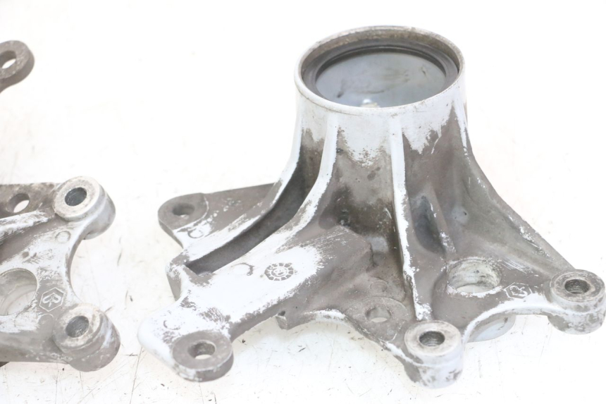 photo de SUPPORTO PINZA ANTERIORE PIAGGIO MP3 LT 400 (2007 - 2012) - Ricambio usato controllato