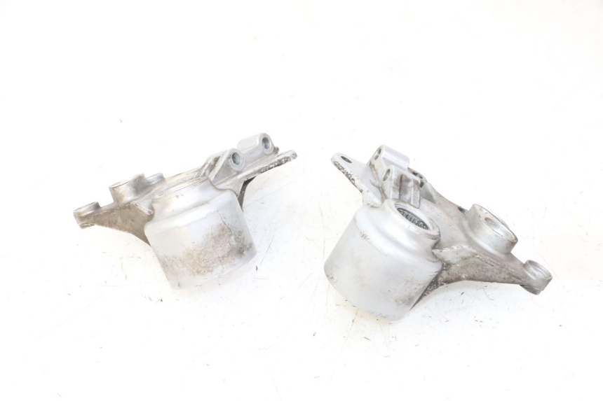 photo de SUPPORTO PINZA ANTERIORE PIAGGIO MP3 LT 300 (2010 - 2016) - Altra angolazione