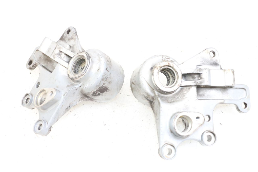 photo de SUPPORTO PINZA ANTERIORE PIAGGIO MP3 500 (2011 - 2015) - Dettaglio del componente