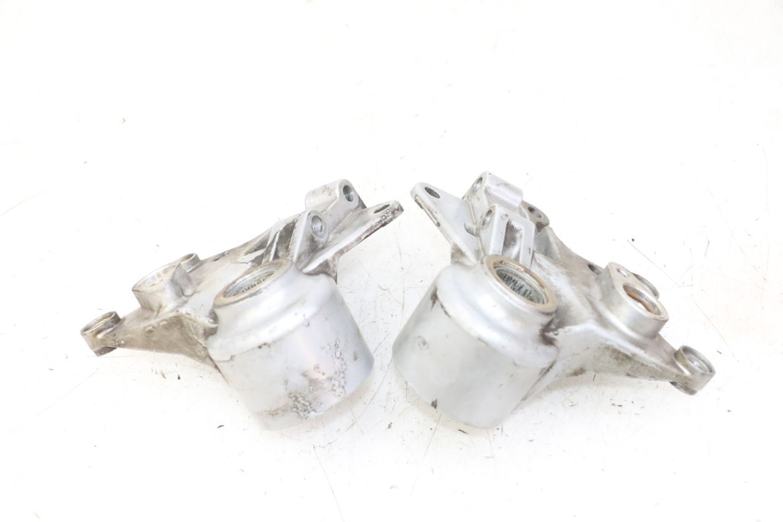 photo de SUPPORTO PINZA ANTERIORE PIAGGIO MP3 500 (2011 - 2015) - Primo piano tecnico