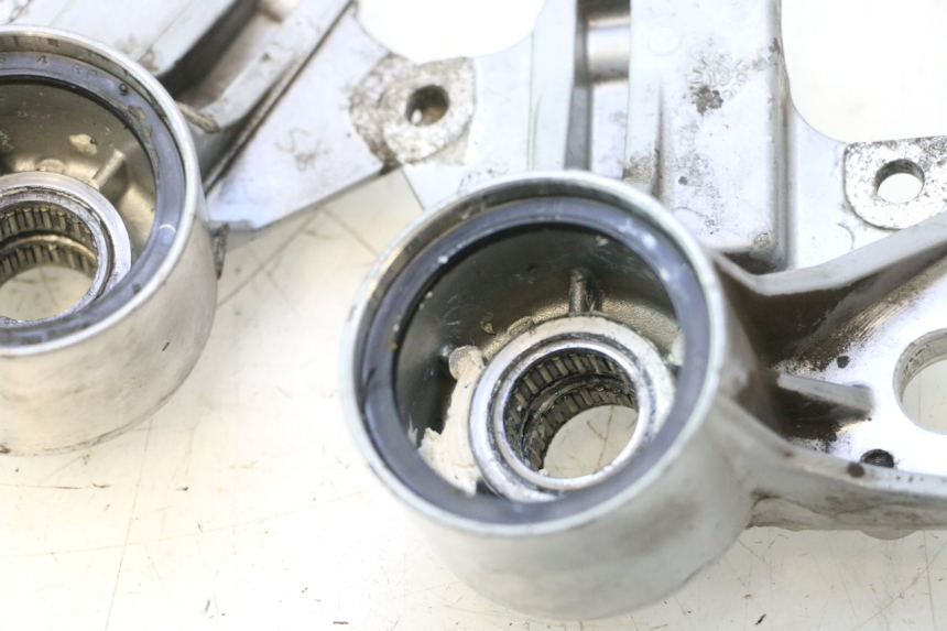 photo de SUPPORTO PINZA ANTERIORE PIAGGIO MP3 500 (2011 - 2015) - Dettaglio del componente