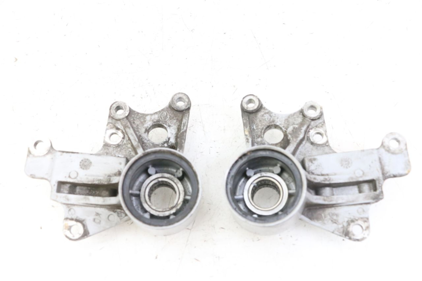 photo de SUPPORTO PINZA ANTERIORE PIAGGIO MP3 125 (2006 - 2014) - Vista principale