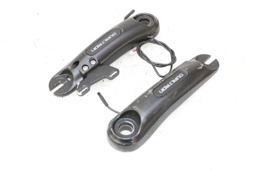 photo de SUPPORTO PINZA FRENANTE ANTERIORE DUALTRON VICTOR LIMITED 1 - Stato della superficie e materiale