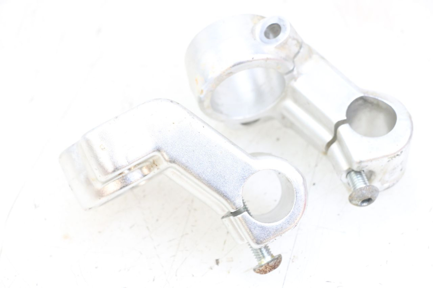 photo de MANUBRIO SUPPORTO GILERA DNA 50 (2000 - 2007) - Altra angolazione