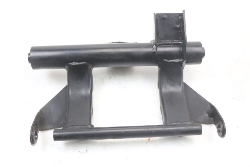 photo de SUPPORTO MOTORE SUZUKI ADDRESS 110 (2015 - 2020) - Dettagli dei punti di fissaggio