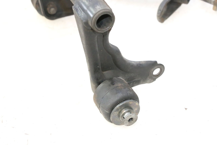 photo de SUPPORTO MOTORE BMW C1 125 (2000 - 2003) - Stato della superficie e materiale