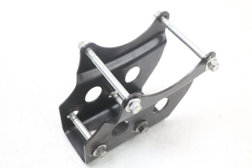 photo de SUPPORTO MOTORE ARCHIVE CAFE RACER 4T 50 (2019 - 2024) - Dettaglio del componente