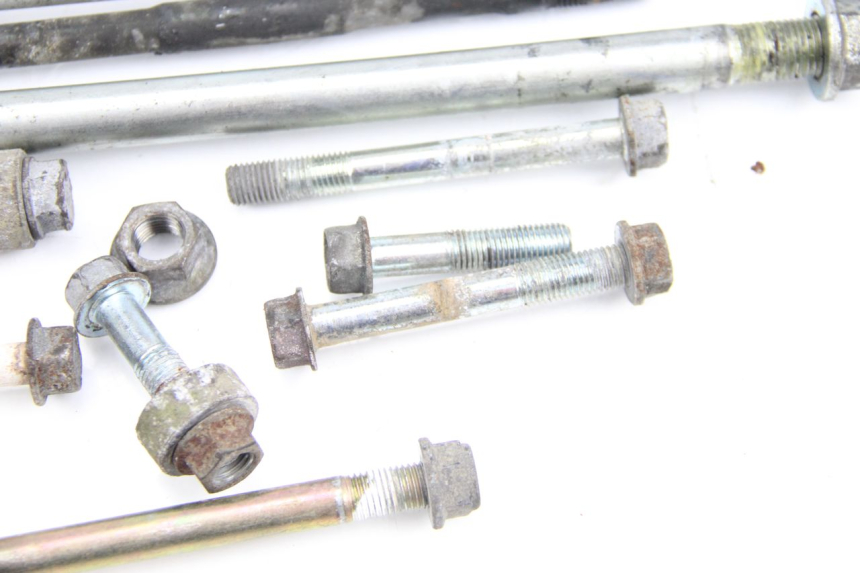 photo de SUPPORTO MOTORE HONDA CBR F SC21 1000 (1986 - 1992) - Primo piano tecnico