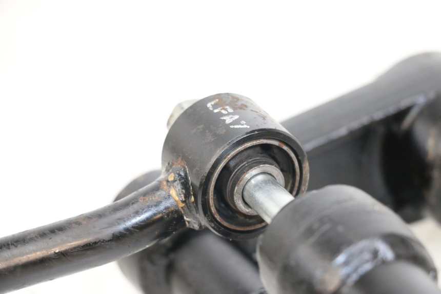 photo de SUPPORTO MOTORE KYMCO DINK STREET 125 (2009 - 2014) - Zoom sullo stato d'uso