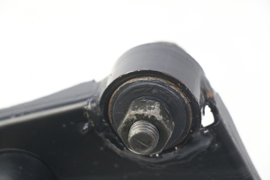 photo de SUPPORTO MOTORE PEUGEOT DJANGO 2T 50 (2014 - 2019) - Primo piano tecnico