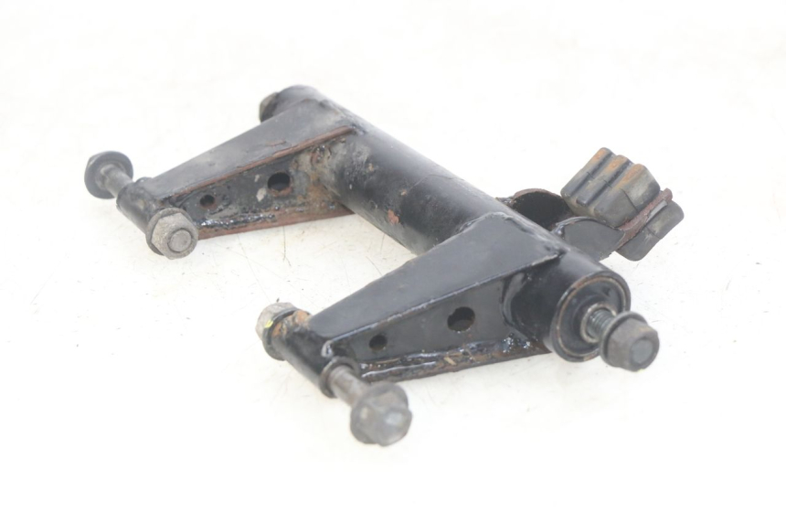 photo de SUPPORTO MOTORE PEUGEOT DJANGO 4T 50 (2014 - 2019) - Dettaglio del componente