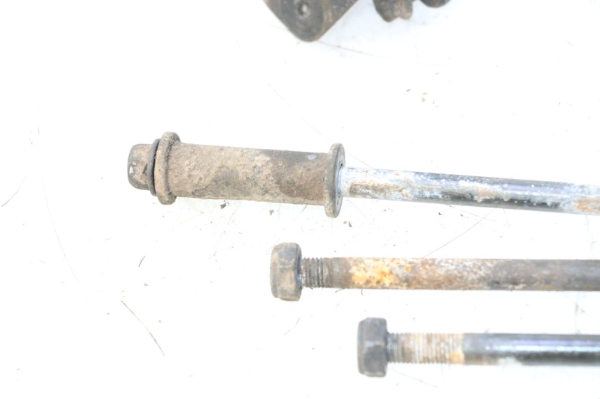 photo de SUPPORTO MOTORE SUZUKI DR S 600 (1985 - 1989) - Altra angolazione
