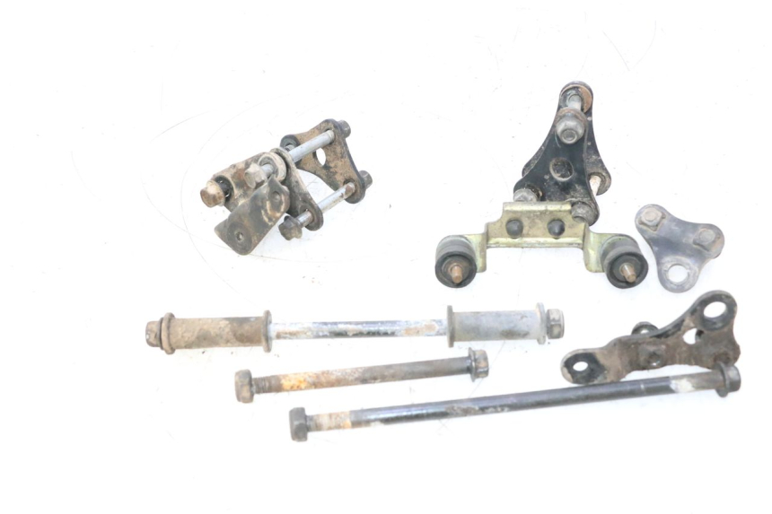 photo de SUPPORTO MOTORE SUZUKI DR S 600 (1985 - 1989) - Primo piano tecnico